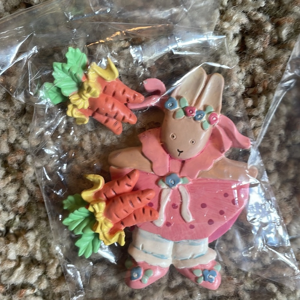 Easter items - Picture 6 of 6